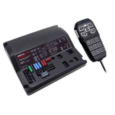 Sirena Vehicular de 200W de Potencia, Programable, Con Controlador Unimando de 15 Botones Para Control de Tonos, 12 Salidas Auxiliares y Micrófono — SIGNALPRO · SKU SP204V2