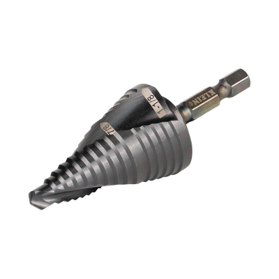 Broca Escalonada 12 en 1, de Liberación Rápida, Acanaladura en Espiral, produce Agujeros de 2-3 cm e Intermedios. 10x más Durable — KLEIN TOOLS · SKU QRST11