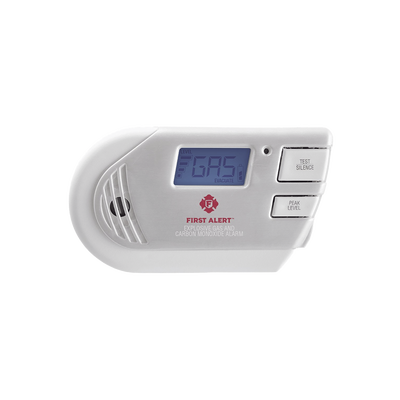 Detector Combo de Combinación de Gases Explosivos: Metano (GN), Propano (LP) y Monóxido de Carbono (CO), Con Pantalla Digital Retroiluminada, 120 Vca y Batería de Respaldo — FIRST ALERT · SKU 1039760