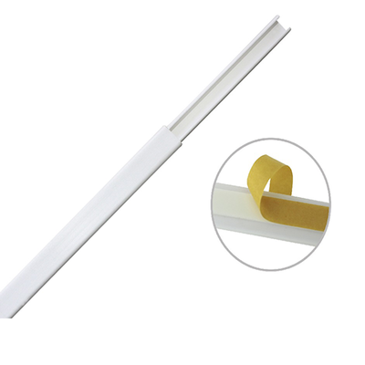 Canaleta color blanco de PVC auto extinguible, de una vía, 12 x 8 mm tramo de 6 pies con cinta adhesiva (5000-21252) — THORSMAN · SKU TMK-0812-CC