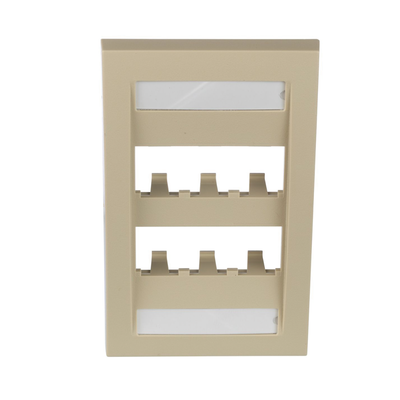 Placa de Pared Vertical Ejecutiva, Salida Para 6 Puertos Mini-Com, Con Espacios Para Etiquetas, Color Marfil — PANDUIT · SKU CFPE6EIY