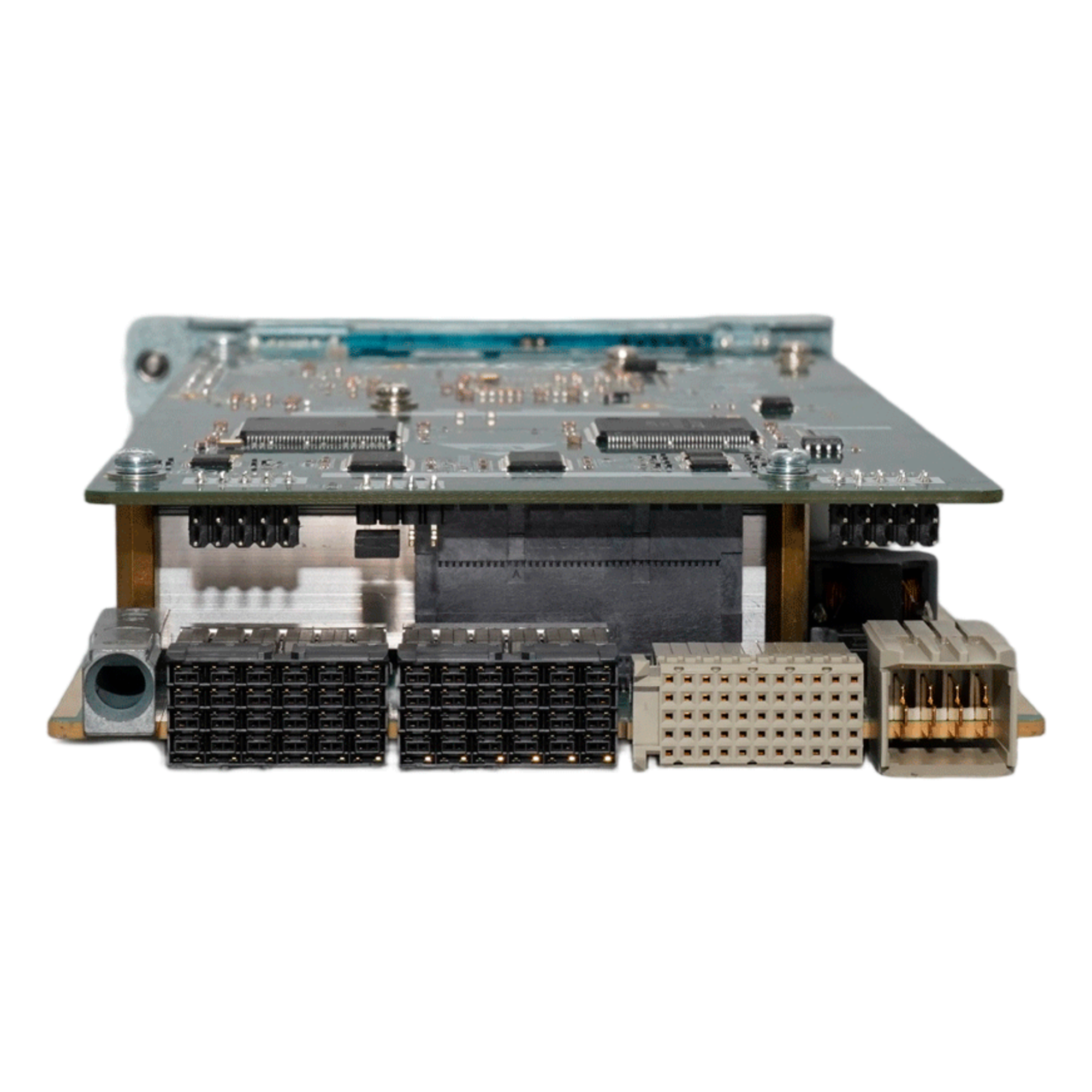 Tarjeta de Control y Uplink / 3x SFP/SFP+ 1/10G / 1x QSFP28 40/50/100G / Puerto Consola RJ45 / Out-Band 10/100/1000Base-T