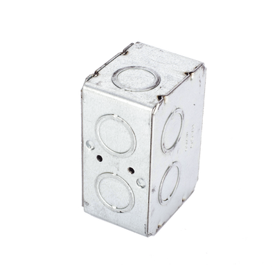 Caja (Chalupa) Multigang de 1 Gang/ Profundidad de 2-1/2 Pulgadas (6.35 cm)/ 8 TKO (1/2 y 3/4).