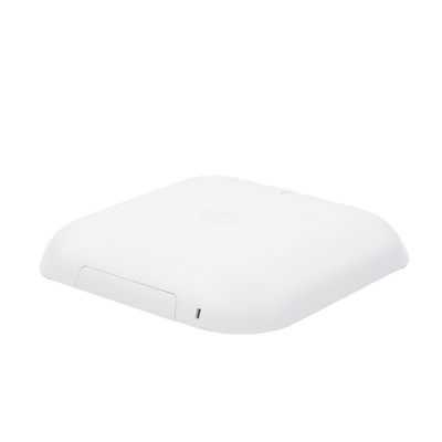 Punto de Acceso Empresarial XV3-8 Wi-Fi 6 para Interior / 5 Radios inteligentes / 1,024 Clientes concurrentes / Gestión gratuita en la Nube desde cnMaestro.