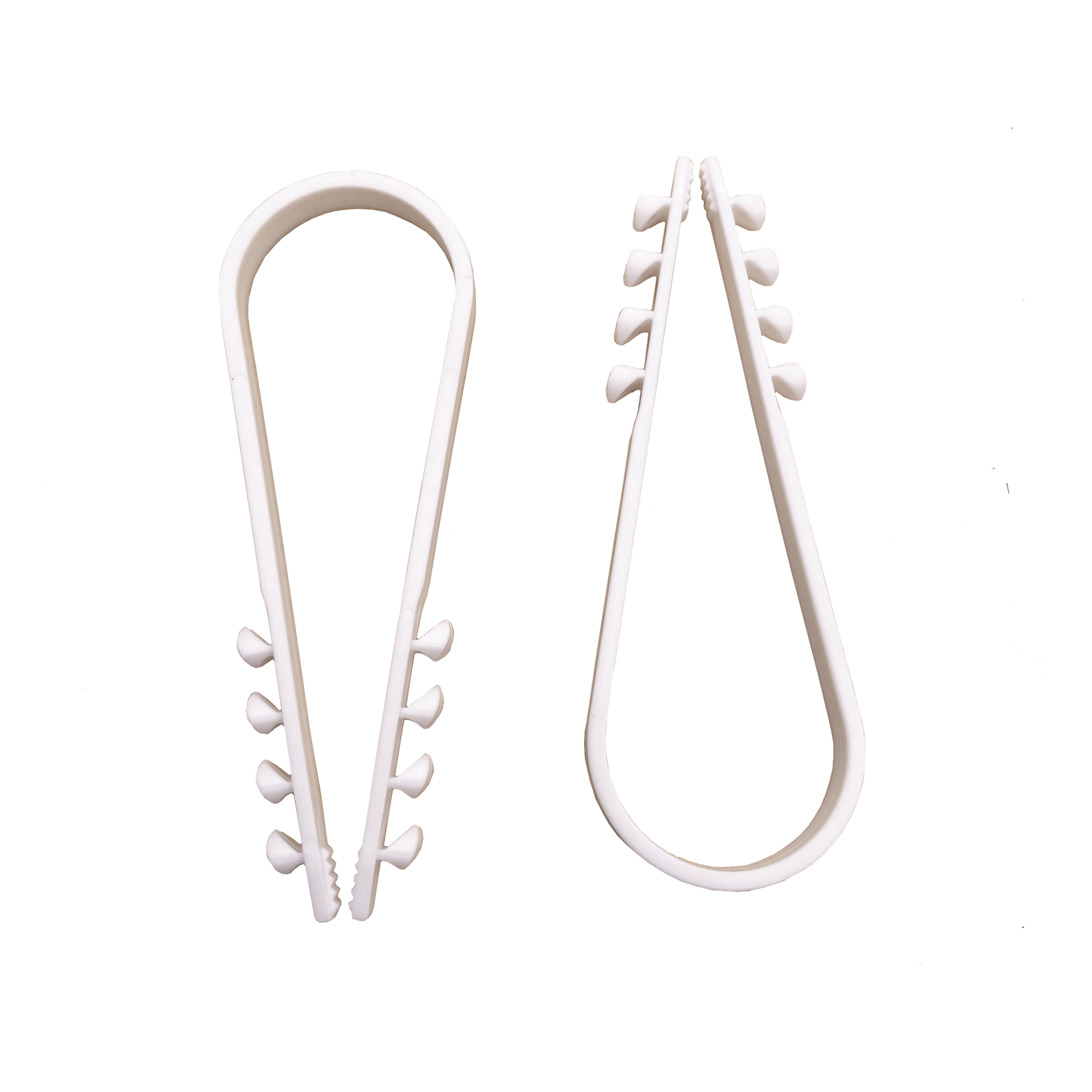 Bolsa con 100 clips sujetadores de plástico para cables de 19 a 25 mm. Ideales para instalaciones en pared, brindan sujeción firme y segura. — LINKEDPRO · SKU LPHOLD25