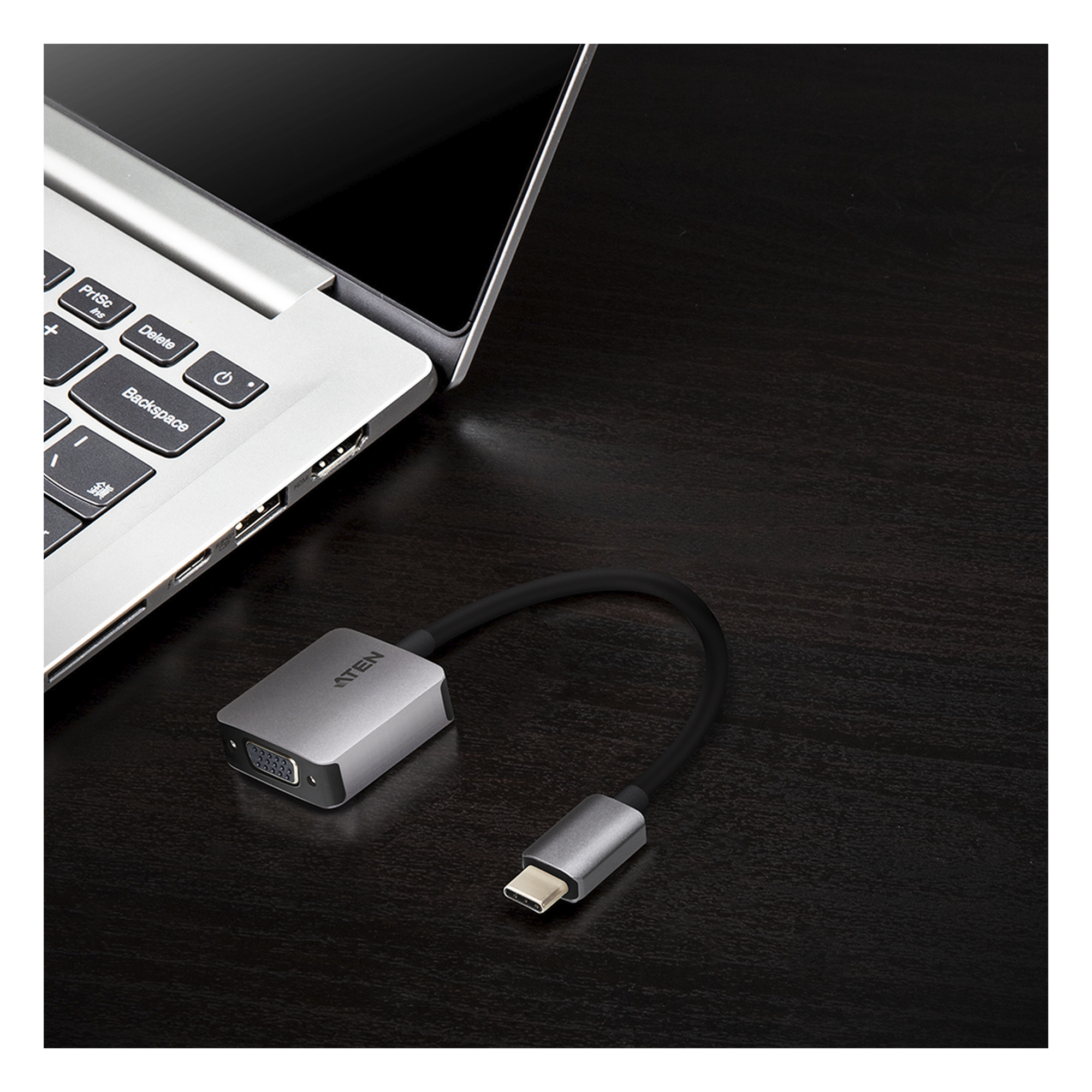 Adaptador USB-C a VGA / 2048x1152 @ 60Hz / Thunderbolt 3 Compatible / HDCP 1.3 / 0.03 kg