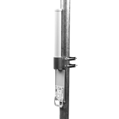 Antena omnidireccional, potente cobertura de 360°, doble polaridad MIMO 2x2, frecuencia 5 GHz (5.45-5.85 GHz) de 10 dBi