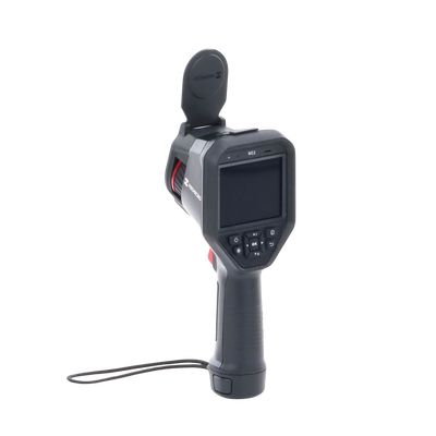 M11 - Cámara Termográfica Portátil Profesional / Resolución Térmica 192 x 144 y Visual 8MP / Pantalla Táctil LCD 3.5" / Rango de -20°C a 550°C / Precisión ±2°C o ±2% / Wi-Fi y