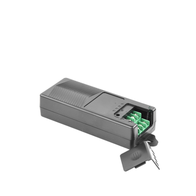 Fuente de Poder de 4 Salidas de 11 - 15 Vcc / 5 Amper / Voltaje de Entrada 110- 240 Vac / Fusible Termico PTC Integrado para Protección / Salida de Voltaje Inteligente hasta 3 Amper por Salida