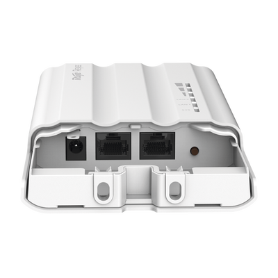Estación Base Conectorizada PtP o Multipunto hasta 32 Clientes, Botón de Auto-Emparejamiento para distribuciones de Enlaces Inalámbricos WISP y CCTV, Desempeño de Hasta 867 Mbps con Administración en la Nube.