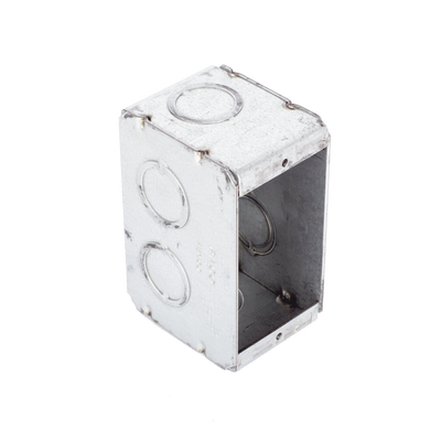 Caja (Chalupa) Multigang de 1 Gang/ Profundidad de 2-1/2 Pulgadas (6.35 cm)/ 8 TKO (1/2 y 3/4).