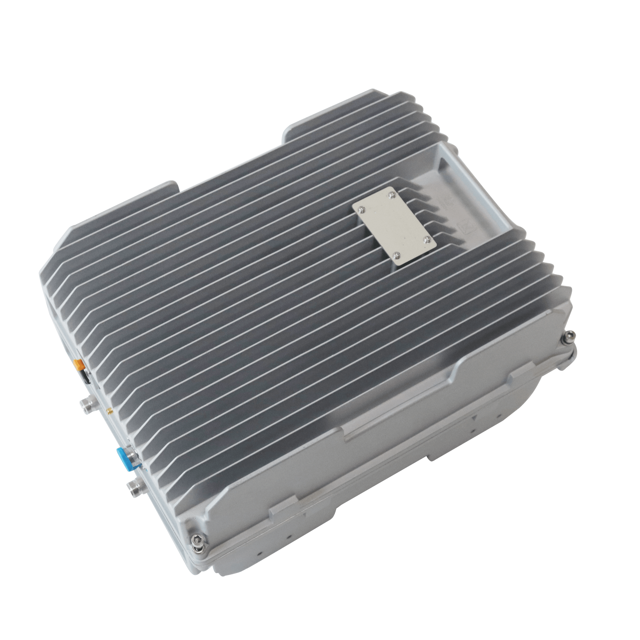 COBERTURA DE HASTA 5 km / Amplificador de Señal Celular / Banda 2, 1900 MHz. / 20 Watts de Potencia / Banda Ancha Multioperador / Protección Autoexcitación / Pantalla Interior para Monitoreo / Gabinete IP65.