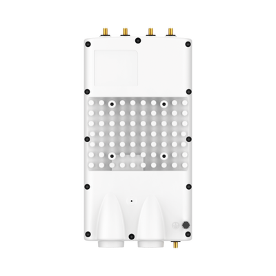 4 Gbps agregados / Estación base ePMP4600 / Wi-Fi 6e (802.11ax) / 5725 - 7125 MHz / hasta 120 suscriptores / sincronización GPS / Ideal para soluciones PTMP / C060940A121C. Velocidad Fibra -óptica /