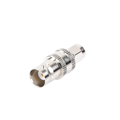 Adaptador en Línea de Conector SMA Macho a BNC Hembra, Níquel/ Oro/ Teflón.