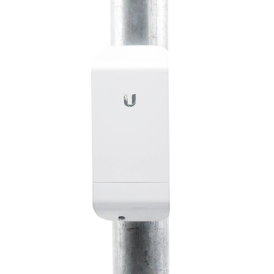 NanoStation airMAX locoM5 CPE, hasta 150 Mbps, frecuencia 5 GHz (5170-5875 MHz) con antena integrada de 13 dBi