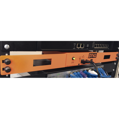 Receptora de alarmas IP Universal con 1 entrada de linea telefónica, para su central de monitoreo, recepción TCP/IP o GPRS, serie M2M, paneles de alarma Hikvision, entre otros.