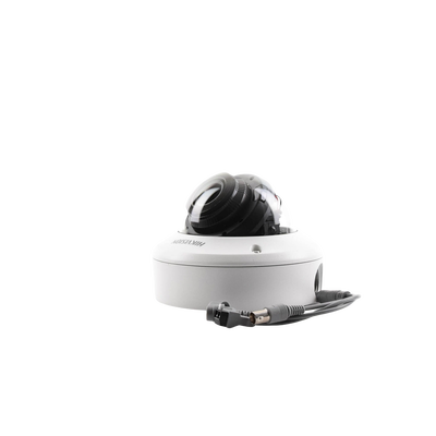 Domo TURBOHD 5 Megapixel / Lente Motorizado 2.7 - 13.5 mm / IR EXIR 40 mts / TVI-AHD-CVI-CVBS / IK10 / IP67 / dWDR / 12 Vcc / 24 VCA