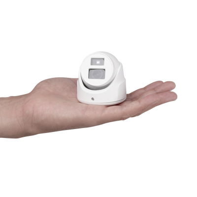 Ultra Mini Turret TURBO 2 Megapixel (1080p) / Gran Angular / Lente 2.8 mm / 20 mts IR EXIR / Exterior IP67 / 4 Tecnologías (TVI / AHD / CVBS) / dWDR / Color Blanco — HIKVISION · SKU DS-2CE70D0T-ITMFW