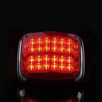 Luz de advertencia de 8 X 6", Color Rojo, SAE, IP67, Ideal para Ambulancias