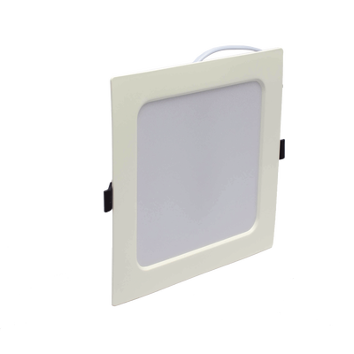 Spot Cuadrado Empotrable / 17.5 x 17.5 cm / Luz Fría / 110 V / 15 W / 1200 lúmenes / 25000 hrs / Ángulo de apertura 120° / IP20