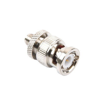 Adaptador en Línea de Conector SMA Hembra a BNC Macho, Níquel/ Oro/ Teflón.