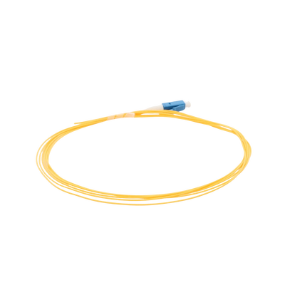 Pigtail de Fibra Óptica Monomodo LC/UPC, Simplex de 2 Metros (6.56 Pies)
