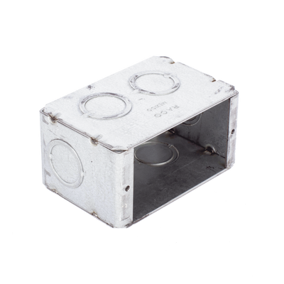 Caja (Chalupa) Multigang de 1 Gang/ Profundidad de 2-1/2 Pulgadas (6.35 cm)/ 8 TKO (1/2 y 3/4).