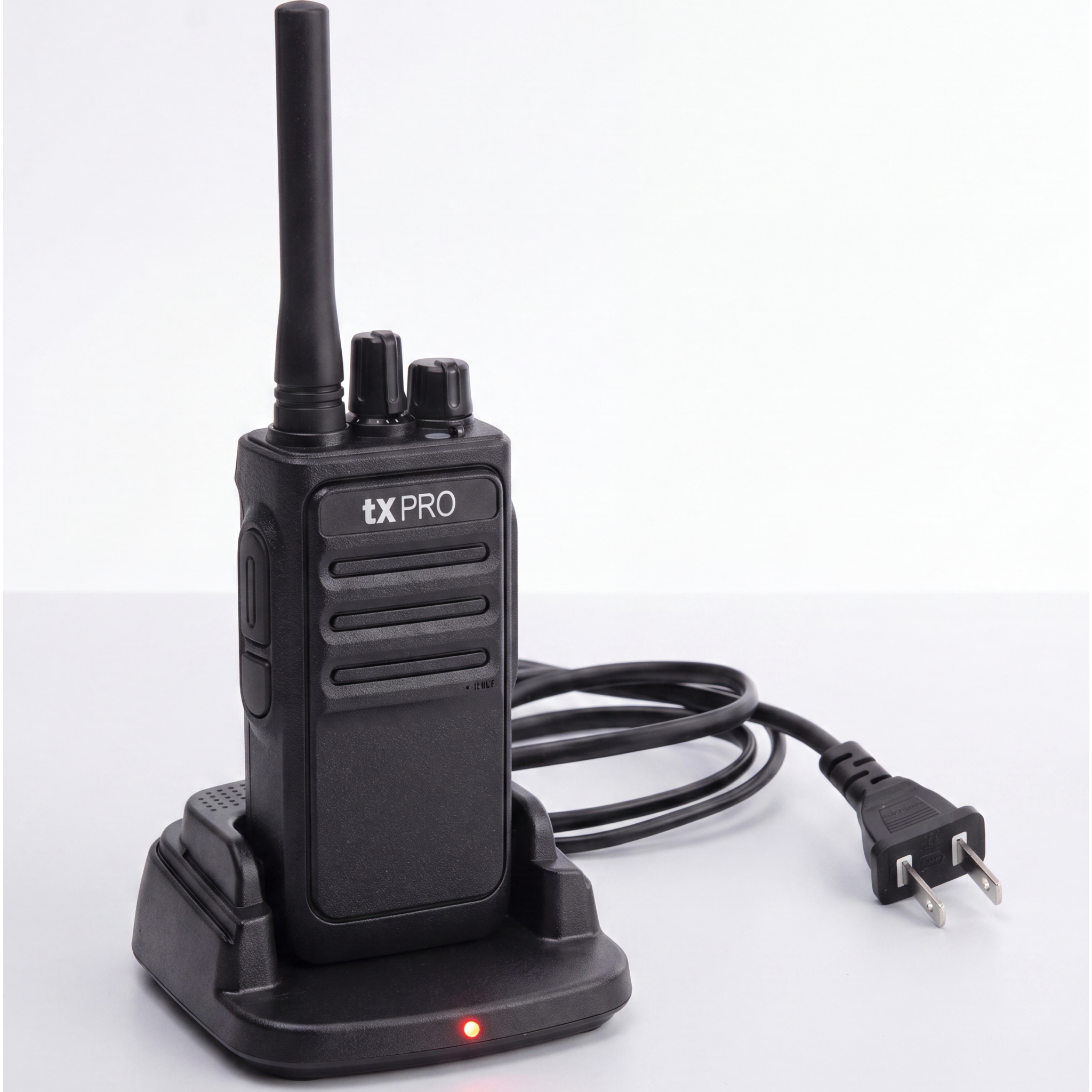 Radio Portátil Analógico UHF / 2W / 16 Canales / 400-470 MHz / VOX Manos Libres / Batería 6-8 hrs / Uso Inmediato