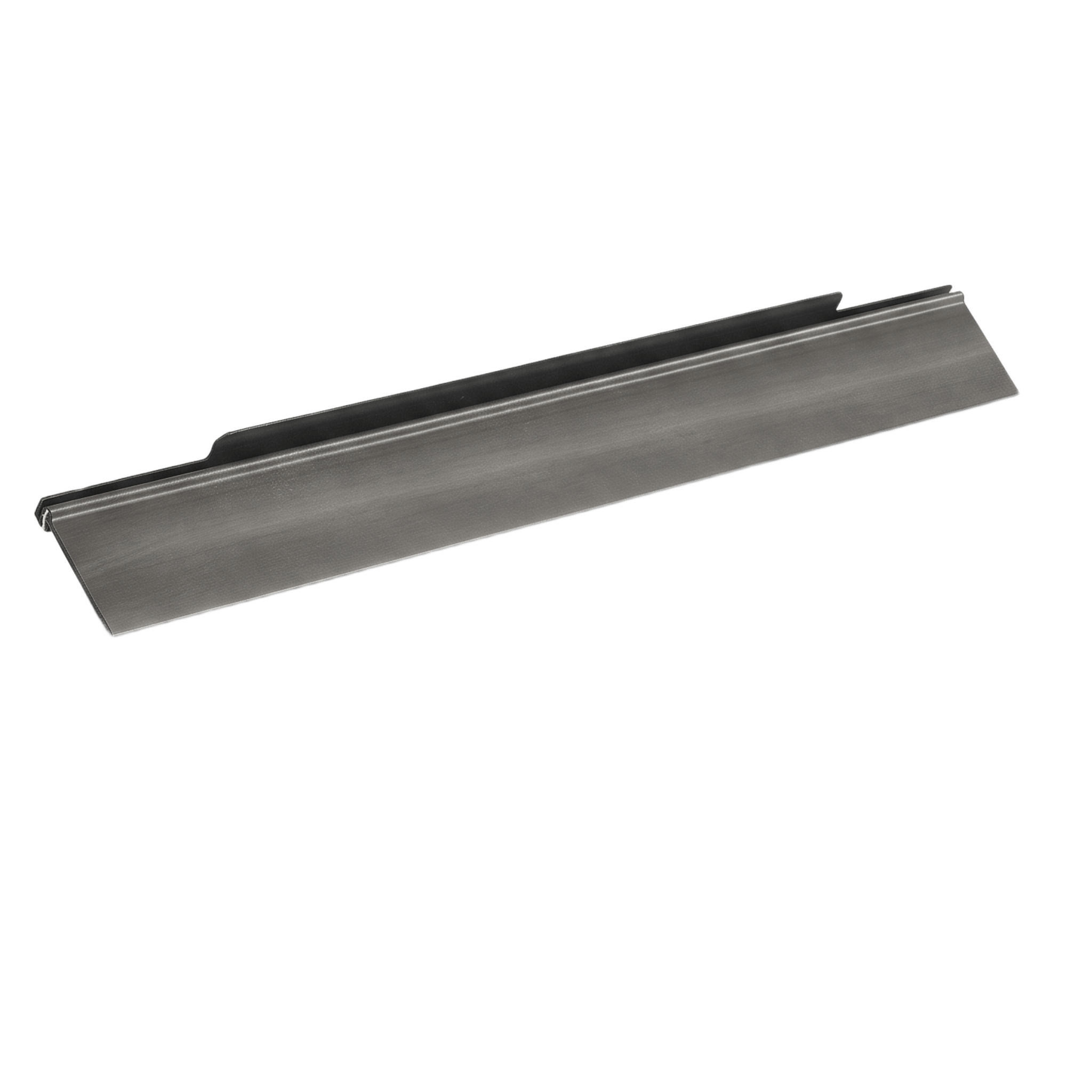 Accesorio de Sellado de Gabinetes, Para Evitar Ingreso de Suciedad y Polvo, y Optimizar el Flujo de Aire en Contención de Pasillos, de PVC y Acero, 600 mm de Largo, Color Negro — PANDUIT · SKU CUCFS06B1