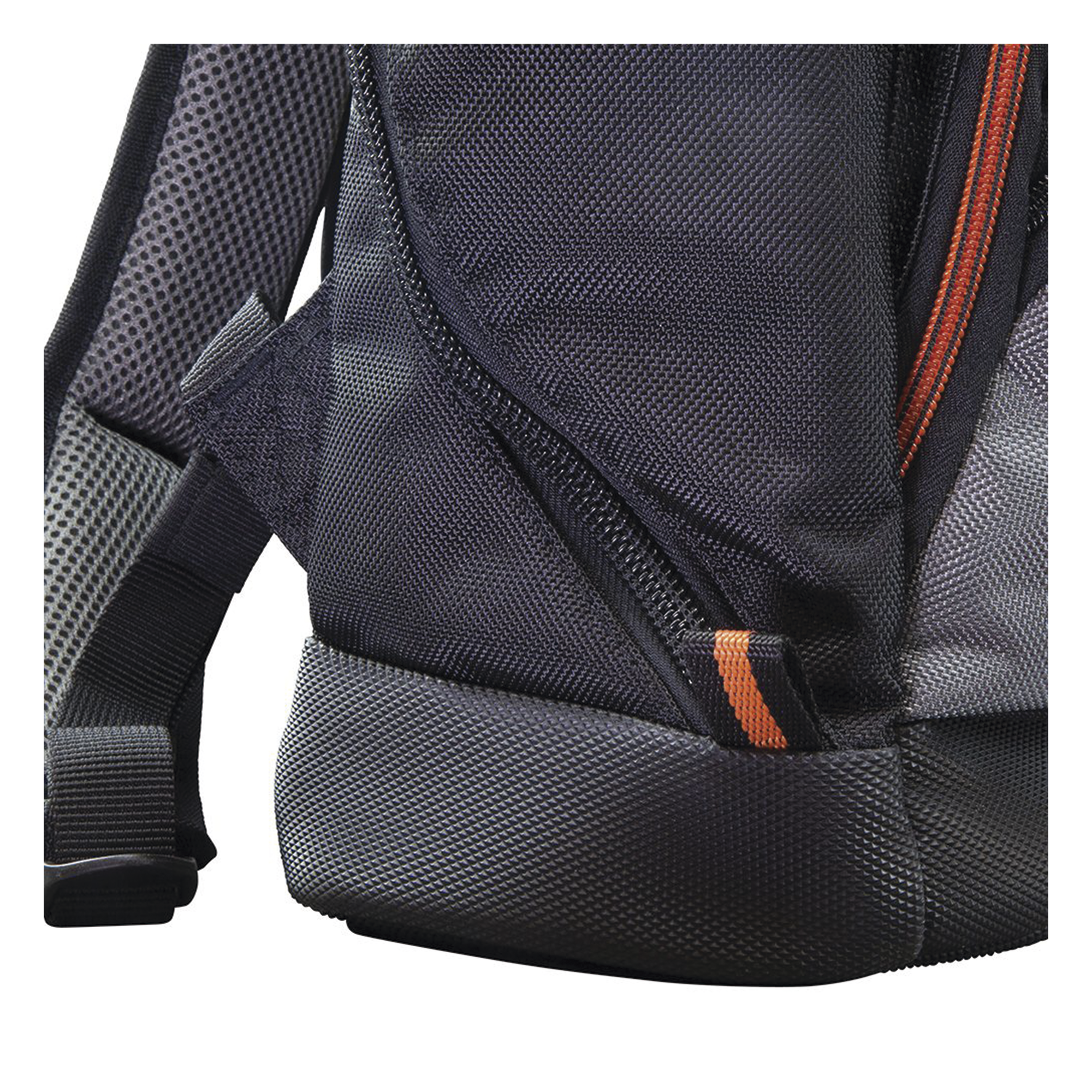Mochila para Herramientas Tradesman Pro™ de 44.5 cm en Color Negro con 35 Bolsillos (No incluye herramientas).