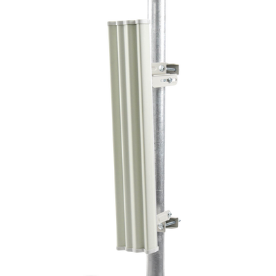 Antena sectorial para radio estaciones base airMAX de 90 grados de cobertura horizontal, 5 GHz (5.15-5.85 GHz) de 20 dBi
