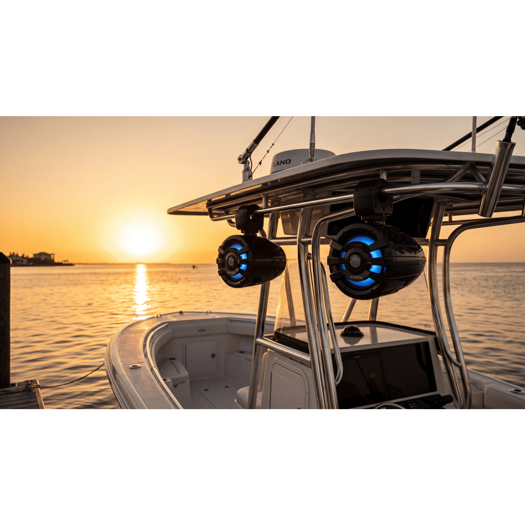 Altavoz de Torre de 6.5" / Potencia RMS 75W / Respuesta de Frecuencia 65Hz-20kHz / Sensibilidad 87 dB/1W at 1m / Impedancia 4 Ohm / IPX6 Resistente al Agua / Incluye Controlador de Iluminación RGB