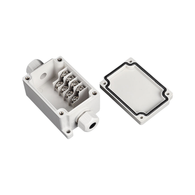 Caja de Conexión Exterior con Conexión Lateral para 4 Líneas (doble tornillo). Incluye Glándulas. — PRECISION · SKU PST-TJ-4P