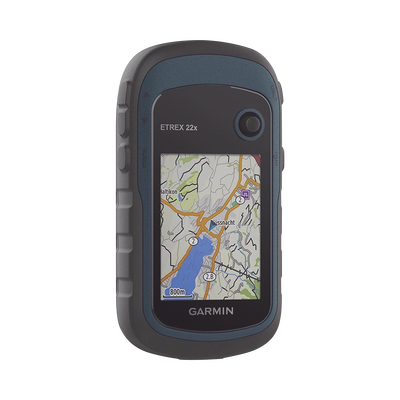 GPS Portátil eTrex 22 para Actividades al Aire Libre / Pantalla TFT Transflectiva de 2.2 Pulgadas / Resolución 240 x 320 Píxeles / 8 GB de Memoria / Mapas Preinstalados de Europa / Resistencia al Agua IPX7 / Compatible con microSD / Batería AA