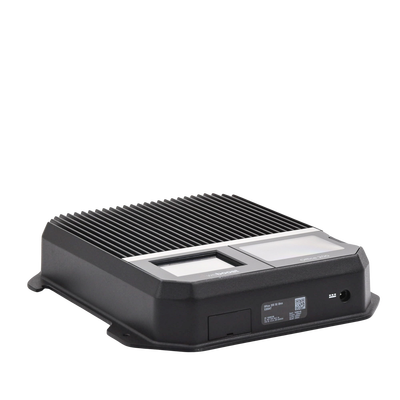 Amplificador Office 200 para 4G, 3G, 2G y llamada VoLTE y convencional. Especial para personalizarlo con antenas, cables y accesorios de acuerdo al requerimiento de la instalación. Puede cubrir en interior áreas de hasta 1600 m² con 4 a