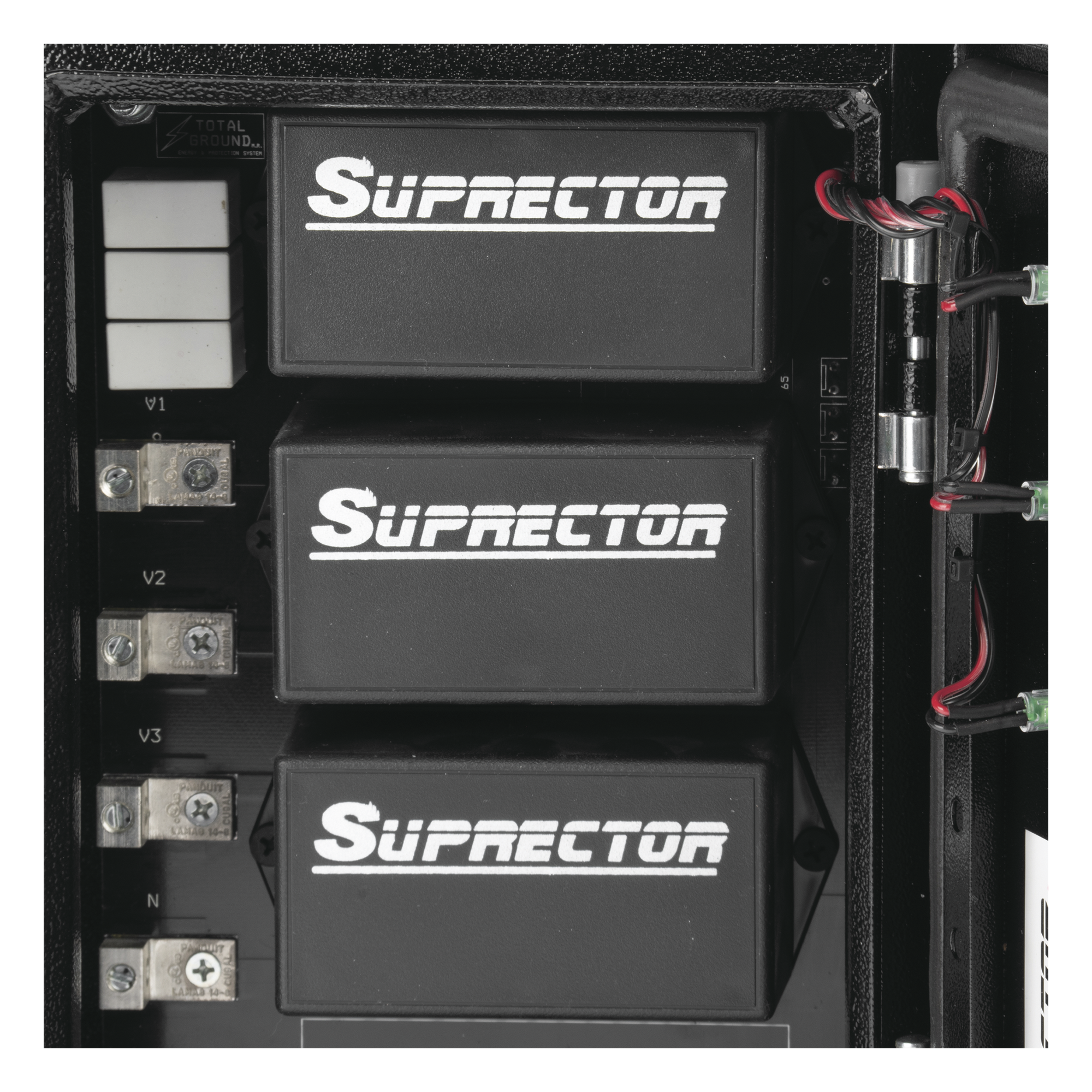 Supresor de Transientes Clase B / 3 Fases / 127/220 Vca / 80 kA / Gabinete NEMA 4 / 30x20x12 cm (11.8x7.9x4.7 in)