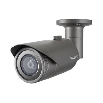 Cámara IP Tipo Bala Antivandálica 5 Megapíxel / Lente 4 mm / IR 25M / WDR 120db / Exterior IP66 / H.265 & WiseStream — HANWHA VISION · SKU QNO-8020R