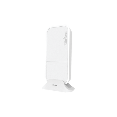 (wAP 60G AP) Punto de Acceso en 60GHz apertura 60º con Velocidades de "Hasta 1Gbps", Alcance aprox 200mts, p/8 CPE — MIKROTIK · SKU RBWAPG-60AD-A