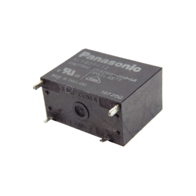 Relevador de 4 pines para tarjetas impresas Through-Hole de 12 Vcc, 31 Amp.