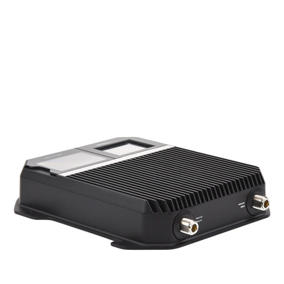 Amplificador Office 200 para 4G, 3G, 2G y llamada VoLTE y convencional. Especial para personalizarlo con antenas, cables y accesorios de acuerdo al requerimiento de la instalación. Puede cubrir en interior áreas de hasta 1600 m² con 4 a