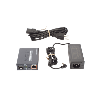 Convertidor de Medios PoE, 1 Puerto RJ45 Gigabit con Salida PoE 802.3af/at/bt (Hasta 60 W)/ 1 Puerto SFP 100/1000BASE-X