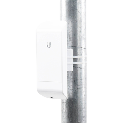NanoStation airMAX locoM5 CPE, hasta 150 Mbps, frecuencia 5 GHz (5170-5875 MHz) con antena integrada de 13 dBi