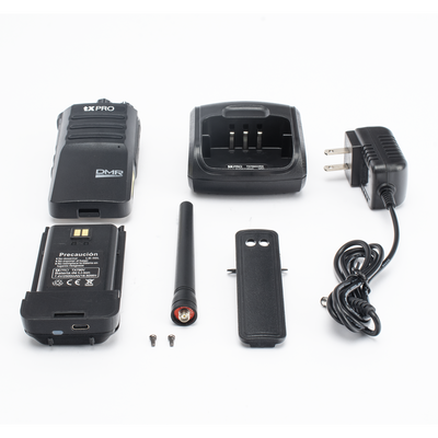 Radio Portátil / DMR Digital y Analógico / VHF 136-174 MHz / 64 Canales / 4 Zonas / Cifrado / 5W / USB-C