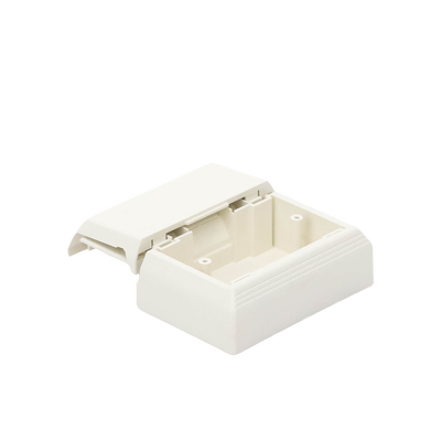 Caja Superficial Con Bisagras de Instalación a Presión, Para Canaletas T45, Material PVC Rígido, Color Blanco Mate