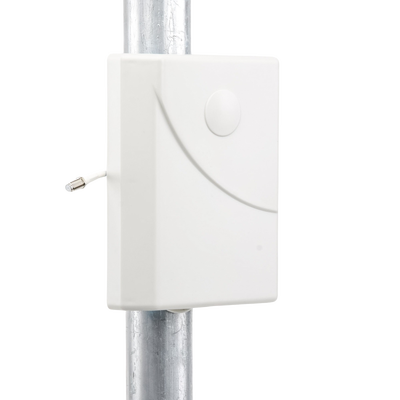 Antena Tipo Panel de Montaje en Pared, Multibanda 700-960 MHZ/ 1710-2170 MHz, 75 Ohm, conector F hembra.