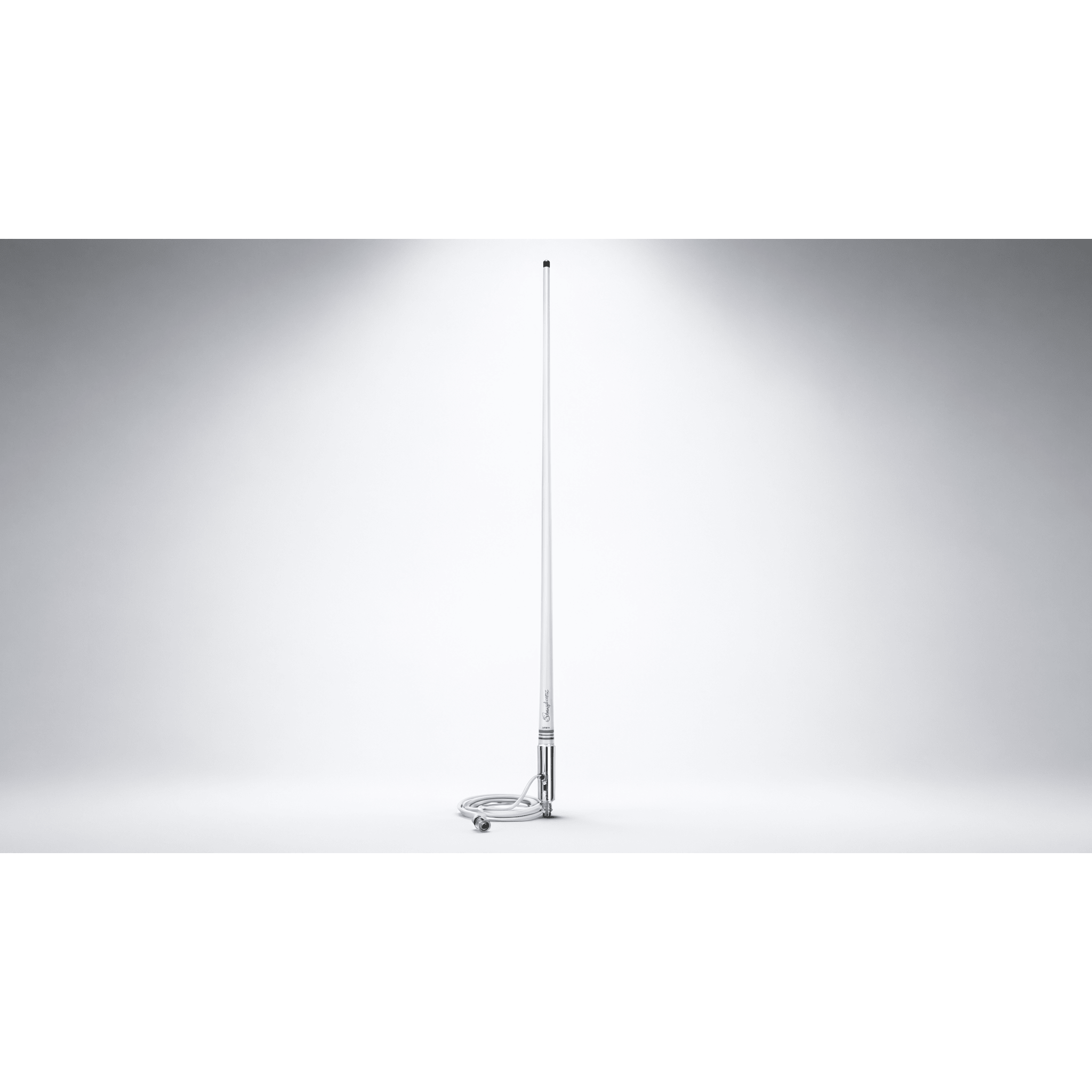 Antena Marina VHF / 3 dB de Ganancia / 50 W / 1.2 m (3.9 ft) / Cable RG-58 15 ft / Polaridad Vertical / 50 Ohmios — SHAKESPEARE · SKU 5104