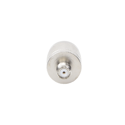 Adaptador en Línea, de Conector Mini UHF Hembra a N Macho, Níquel/ Oro/ Teflón.