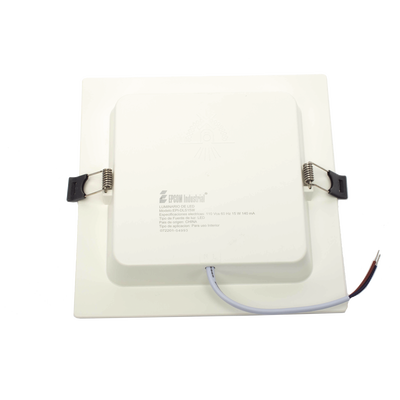 Spot Cuadrado Empotrable / 17.5 x 17.5 cm / Luz Fría / 110 V / 15 W / 1200 lúmenes / 25000 hrs / Ángulo de apertura 120° / IP20