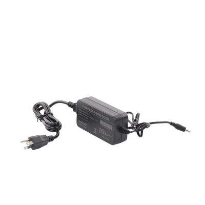 Fuente de poder con Cables de Extensión para Mayor Alcance 12 Vcc / 5 Amperes / Profesional / 0.5 metros a la toma de alimentación / 0.5 metros a la conexión del dispositivo