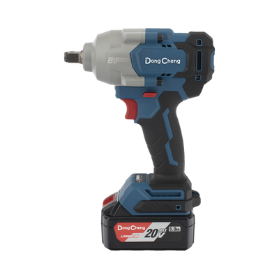 Llave de Impacto Inalámbrica de 20 V, incluye 2 Baterías de 5.0 AH, Cargador y Estuche plástico.